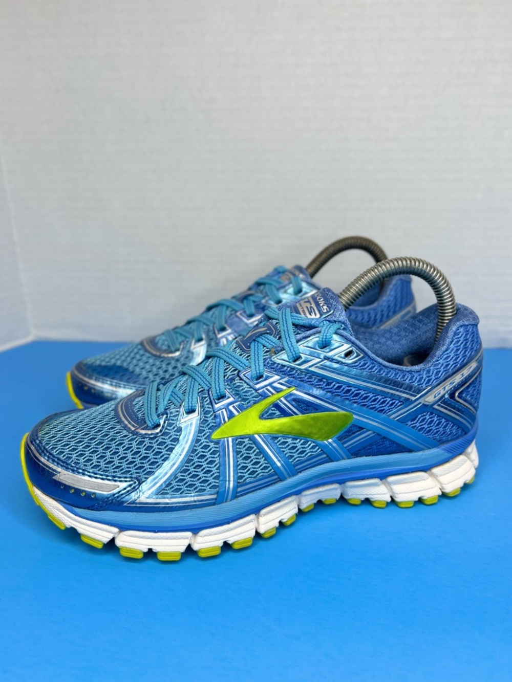 Brooks Adrenaline GTS 17 Running Shoes Women's Sz 7B Blue/Lime 1202311B464 VGUC